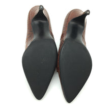 Load image into Gallery viewer, Vintage 50s Mid Tan Crocodile Skin Stiletto Heeled Court Shoes w/ Dainty Bows Made In Italy By Reginetta-Accessories, For Her-Brand Spanking Vintage