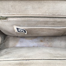 Load image into Gallery viewer, Vintage 50s Creamy Yellow Lizard Skin Handbag By Fassbender With Rare Gunmetal Top Bar Clasp-Vintage Handbag, Exotic Skins-Brand Spanking Vintage