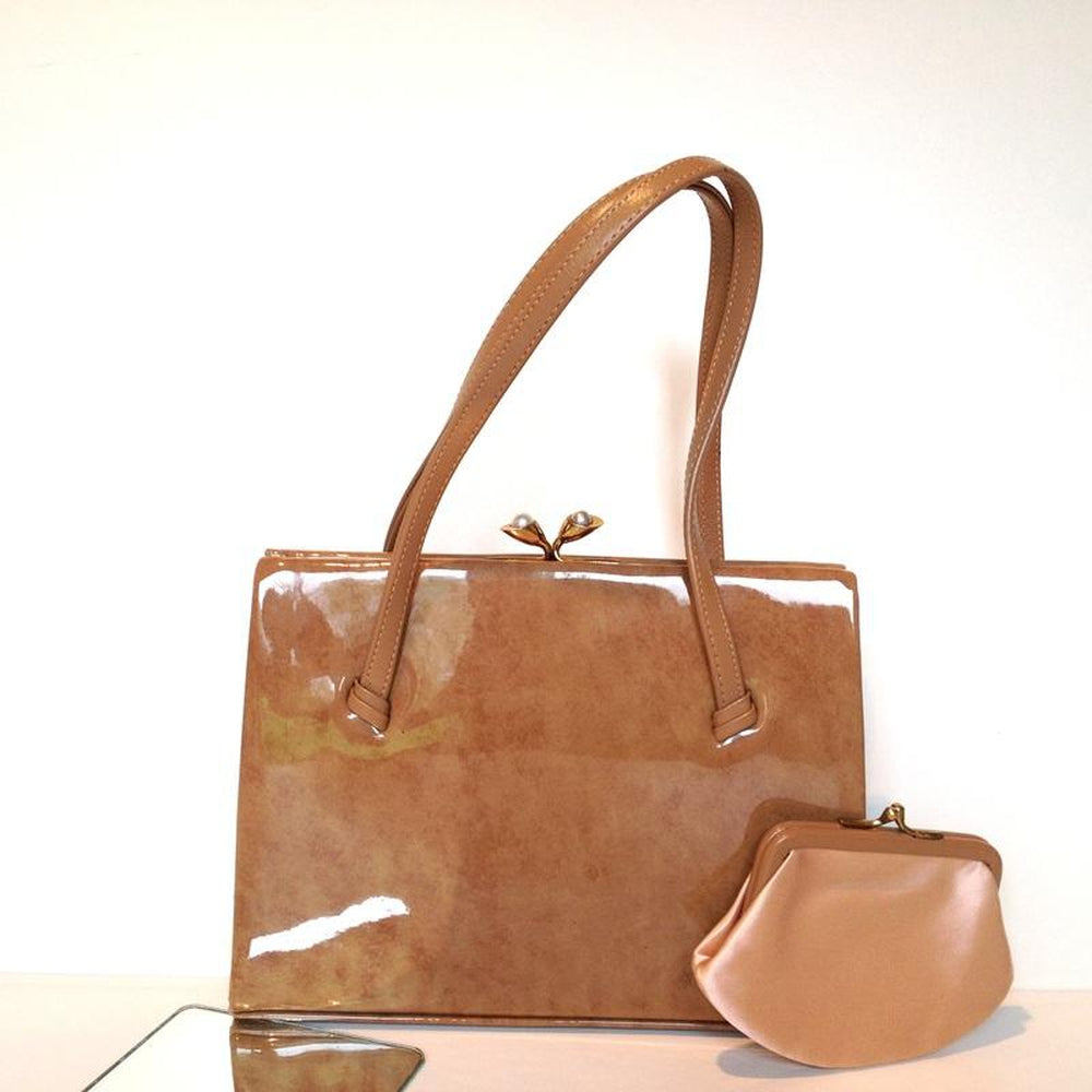 Small patent leather 2025 purse